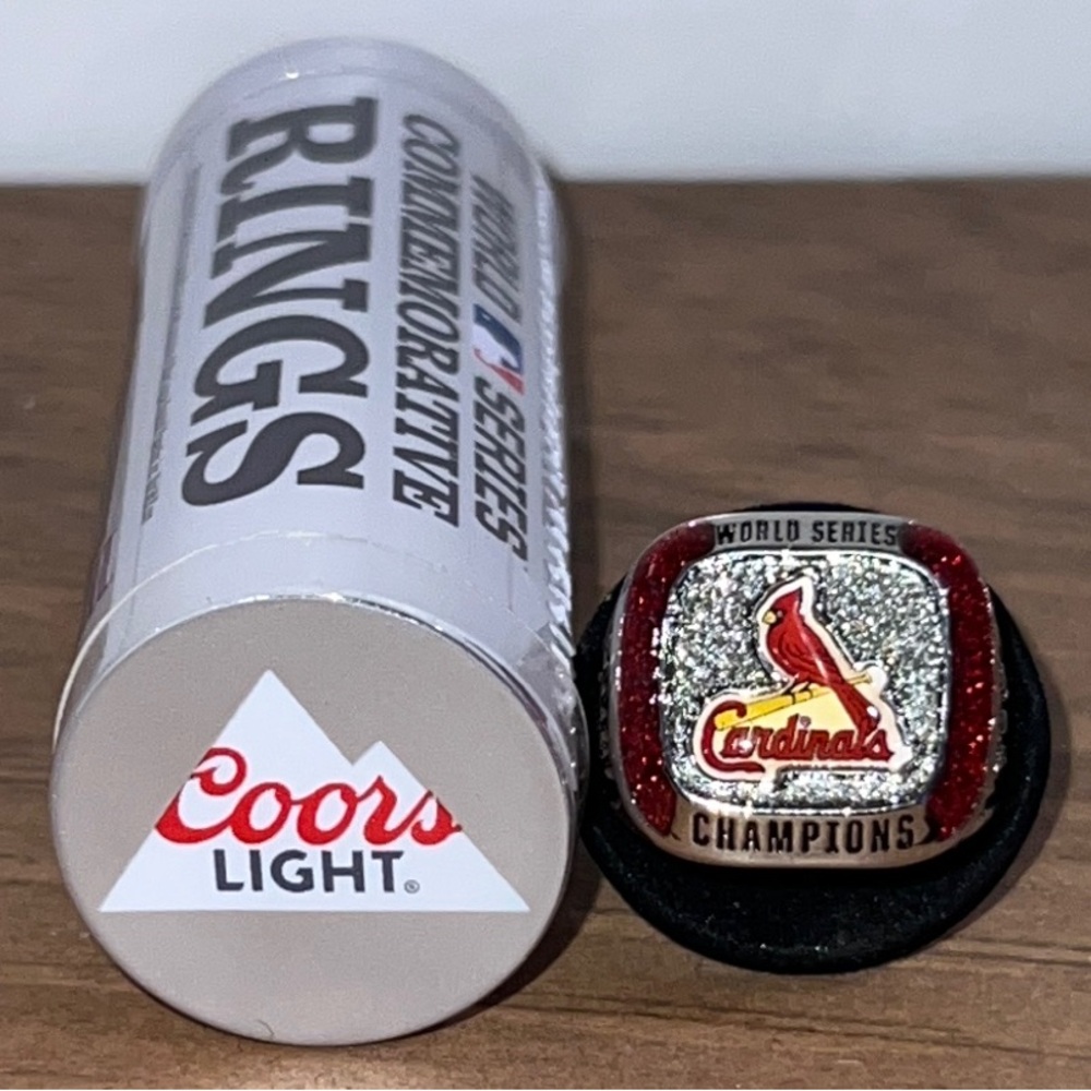 St. Louis Cardinals Commemorative 2011 Champions Ring - Picture 2 of 10